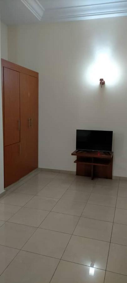 Hotel Marbella Lomé Esterno foto